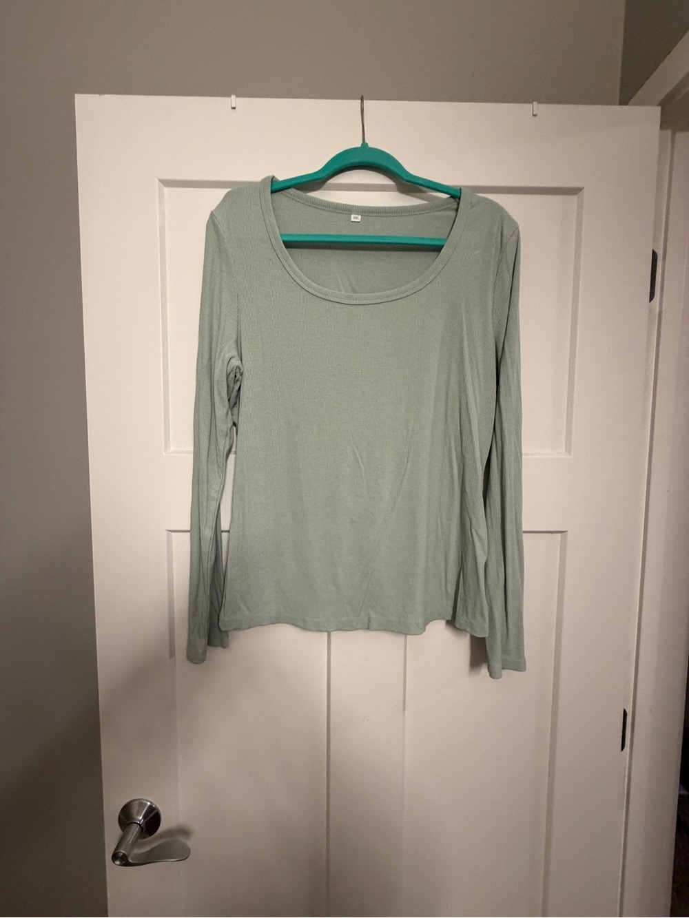 Light Green Long-Sleeve Scoop Neck Top